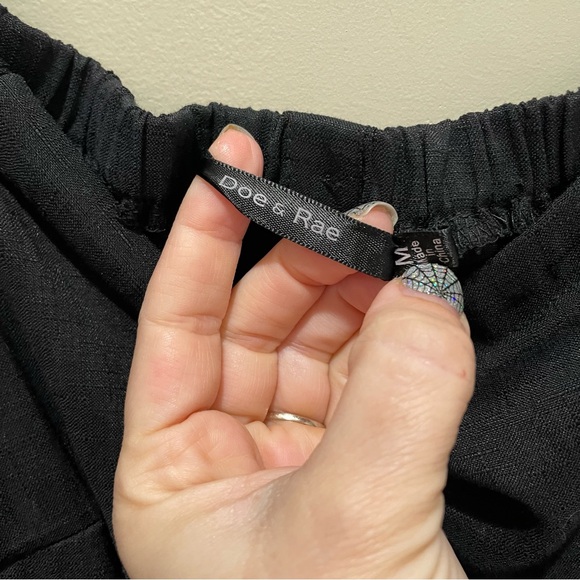 Doe & Rae Puff Sleeve Tie Wide Leg Flowy Jumpsuit Black Women’s Size Medium - Picture 8 of 8